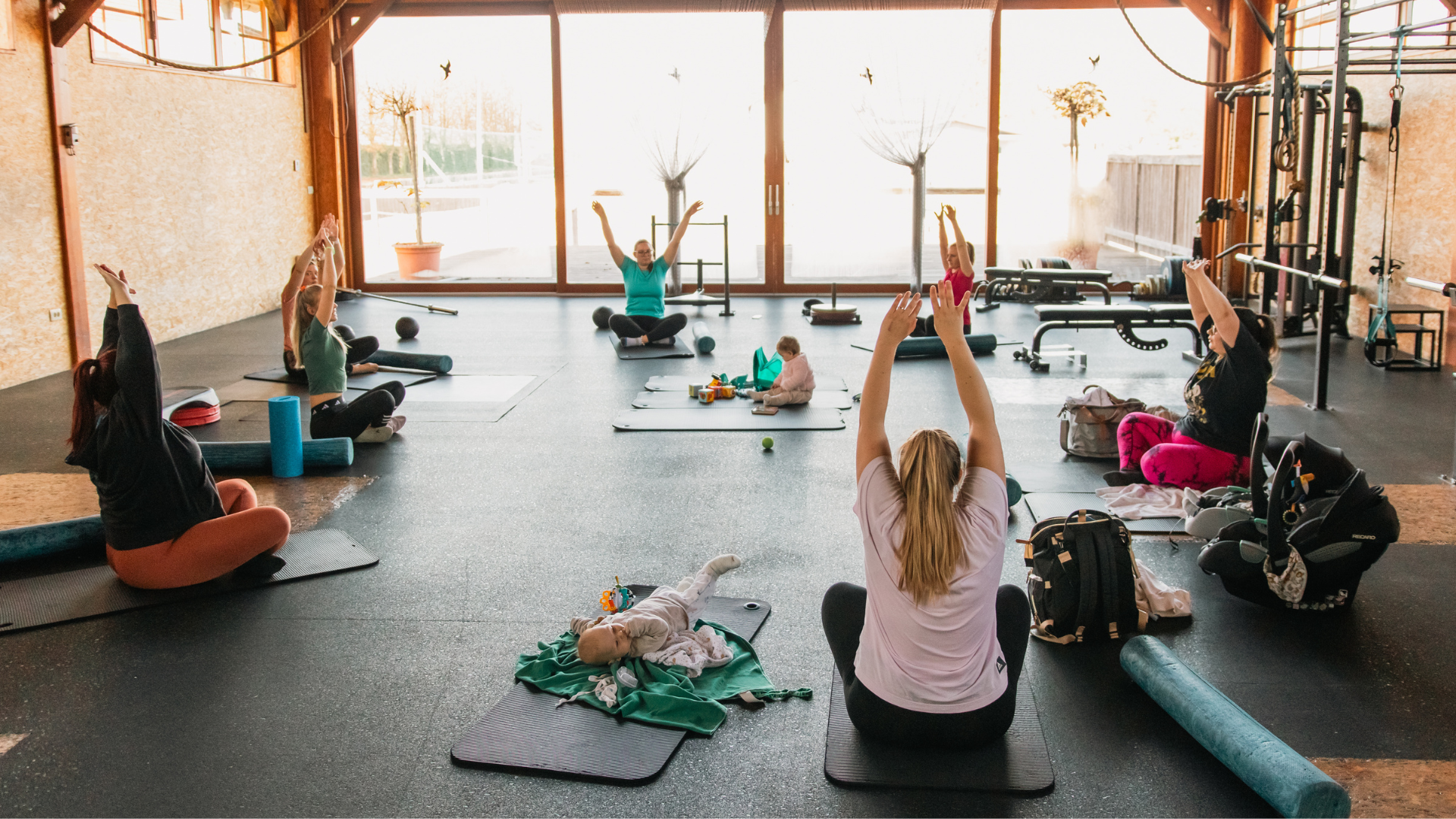 Vadba po porodu Vadba po porodu